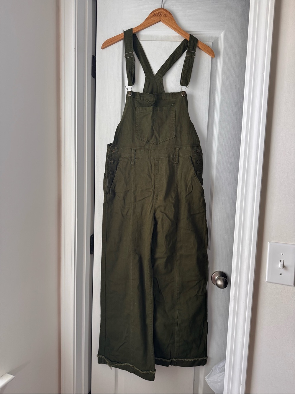 Women jeans wide leg overall size Medium
